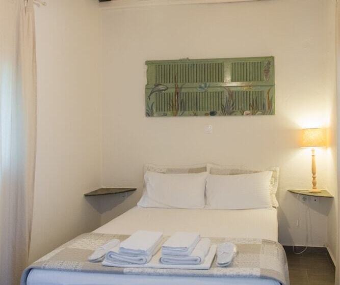 Aerides Boutique Rooms