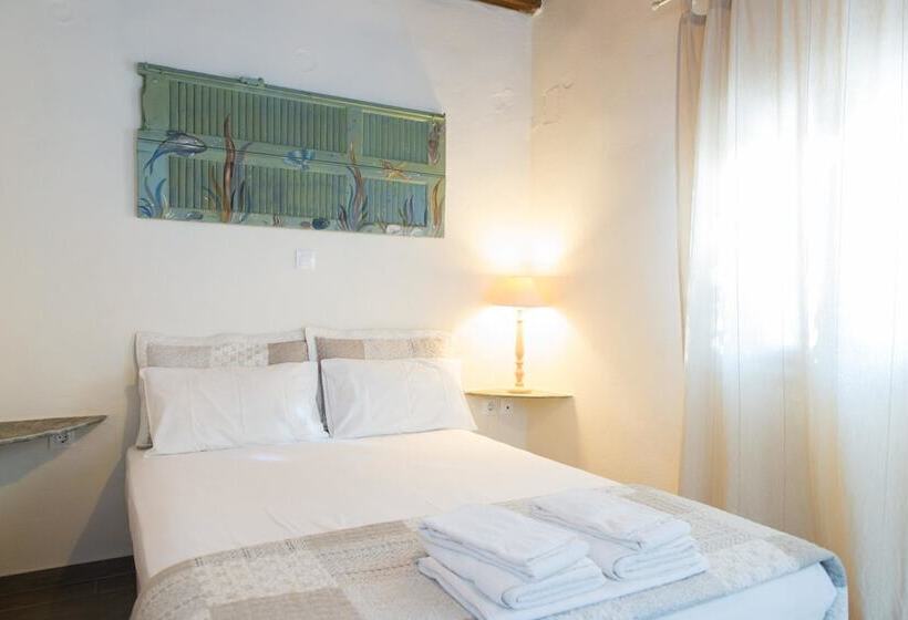 Aerides Boutique Rooms