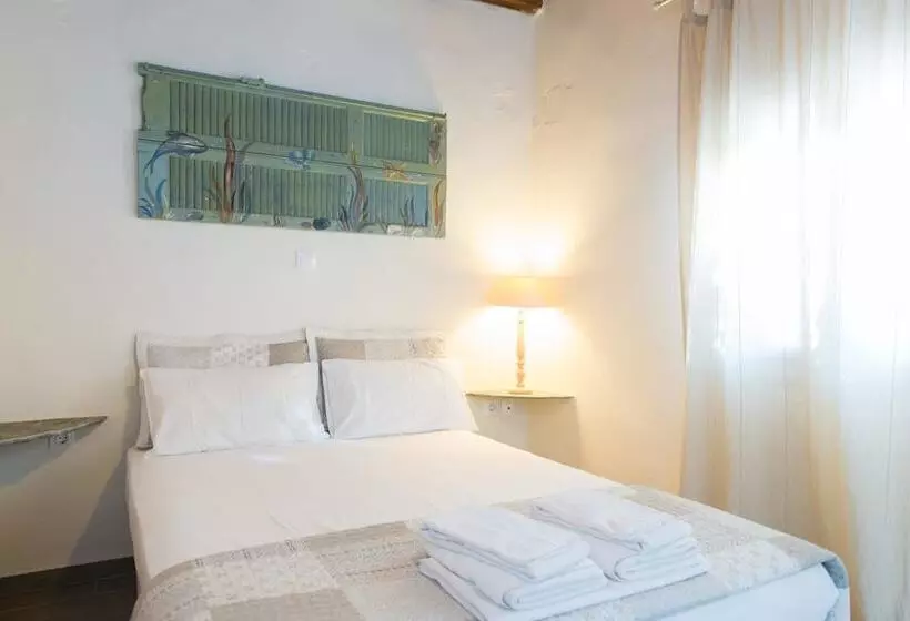 Aerides Boutique Rooms