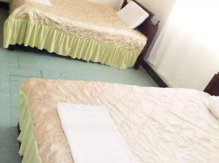 تختخواب و صبحانه Manguo Lodge