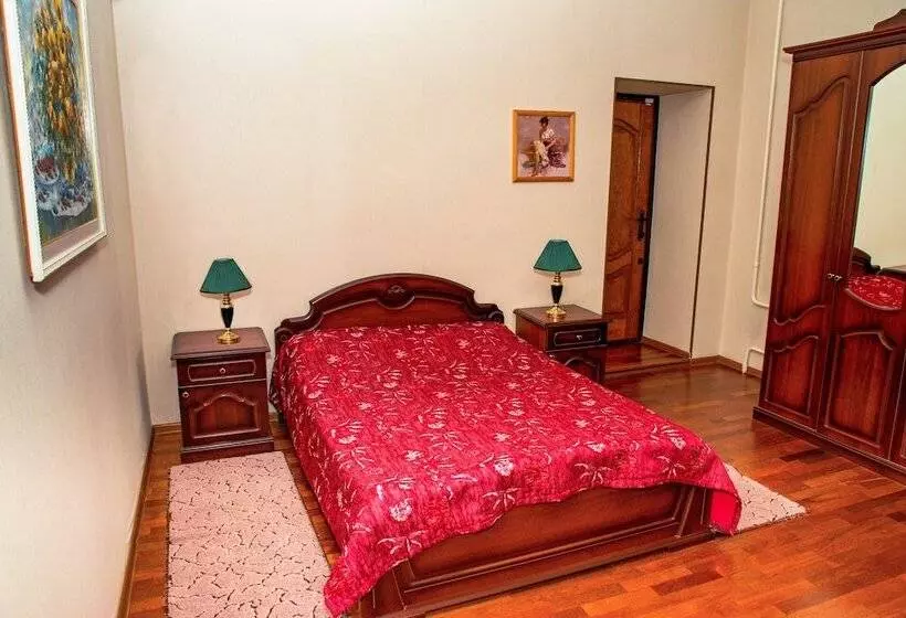 Hotel Albert