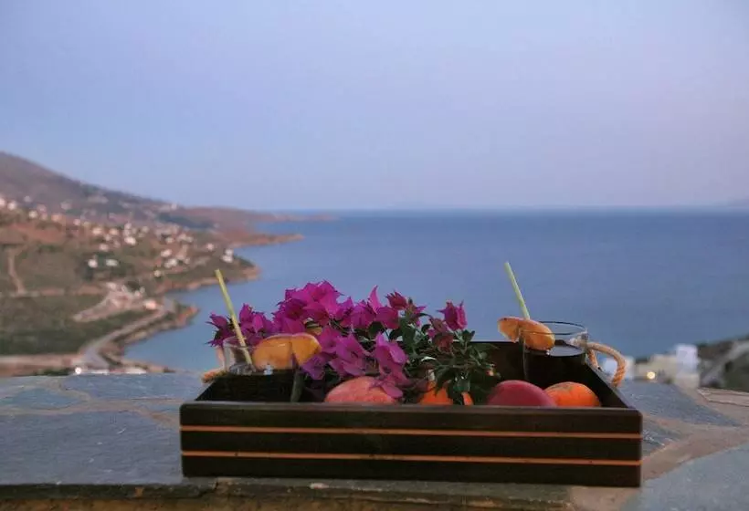 Hotelli Andros Prive Suites