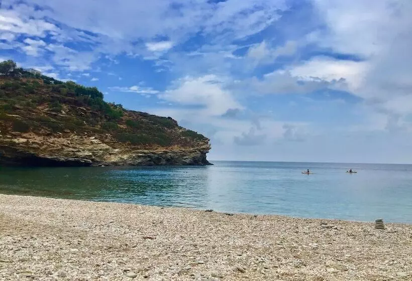 Hotelli Andros Prive Suites