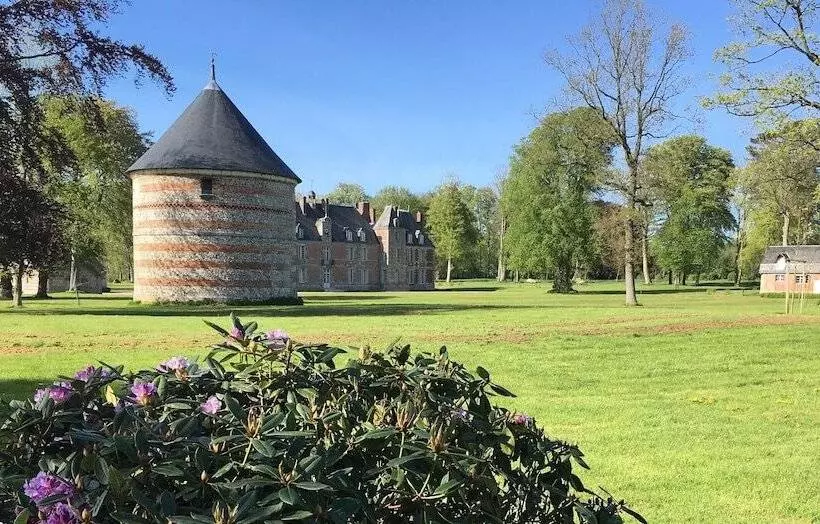 Hotelli Chateau De Janville