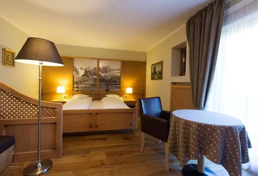 ホテル Eggentaler