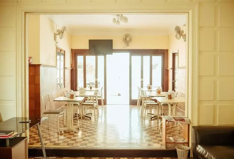 ホテル Las Palmeras