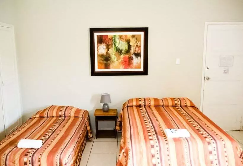 ホテル Las Palmeras