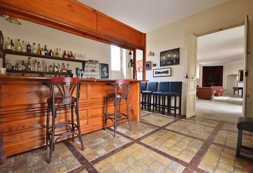 Hotelli Mas De L Hospitalet