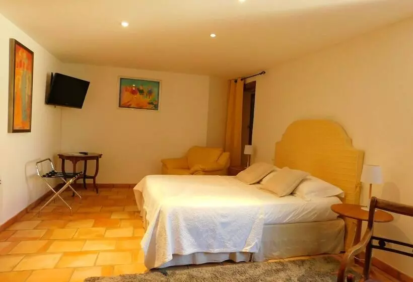 Hotelli Mas De L Hospitalet