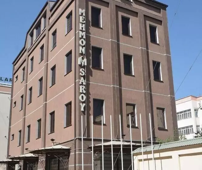 ホテル Mehmon Saroy