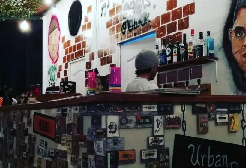 هتل Modo Hostel Resto Bar