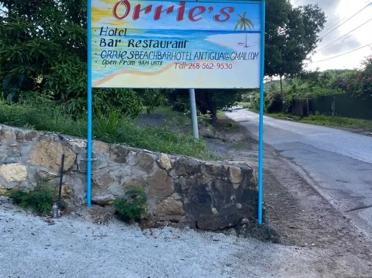 هتل Orrie S Beach Bar And