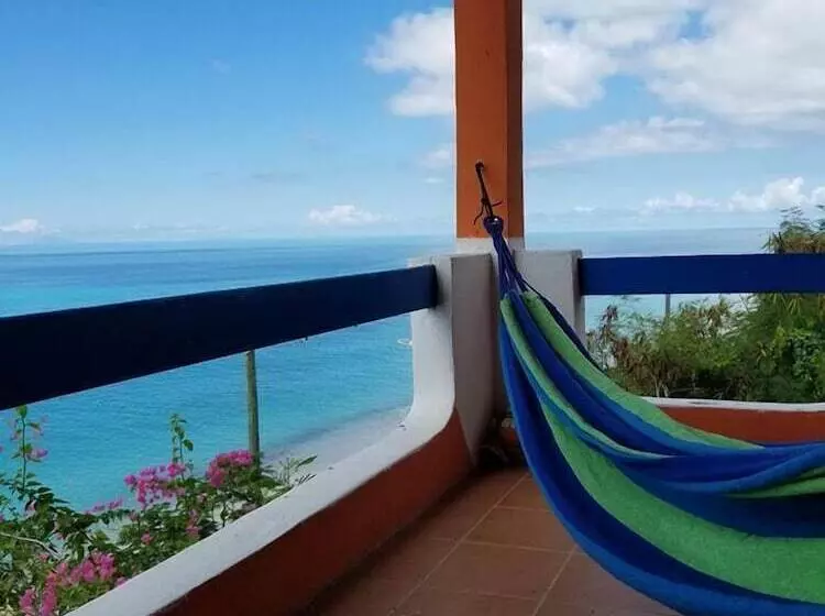 هتل Orrie S Beach Bar And