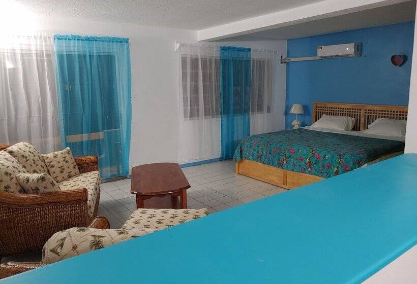 هتل Orrie S Beach Bar And