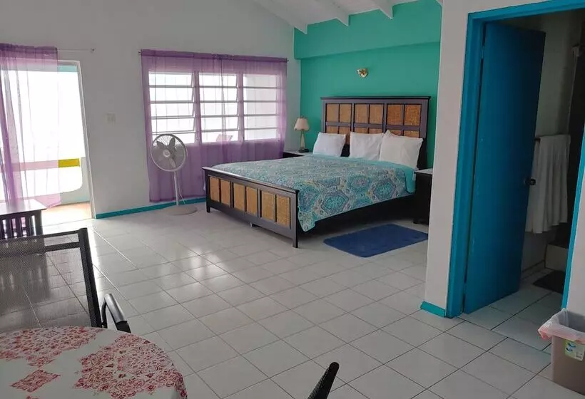 هتل Orrie S Beach Bar And