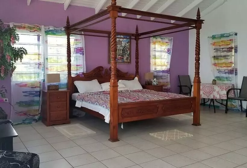 هتل Orrie S Beach Bar And