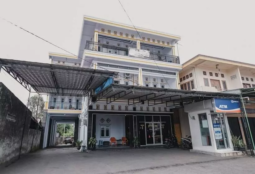 ホテル Reddoorz Syariah Near Tugu Kopi Kepahiang