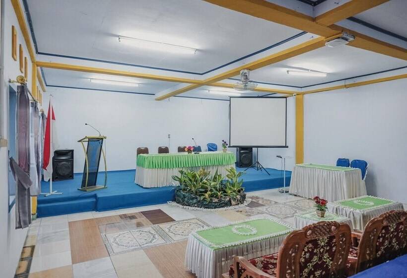 酒店 Reddoorz Syariah Near Tugu Kopi Kepahiang