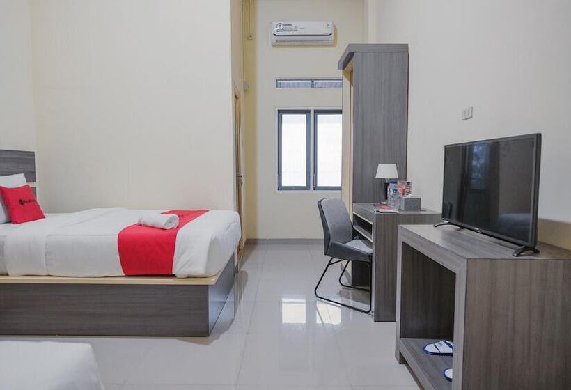 酒店 Reddoorz Syariah Near Tugu Kopi Kepahiang