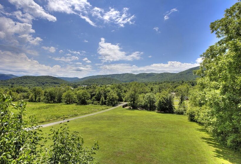 Mystical Creek Pool Lodge #600