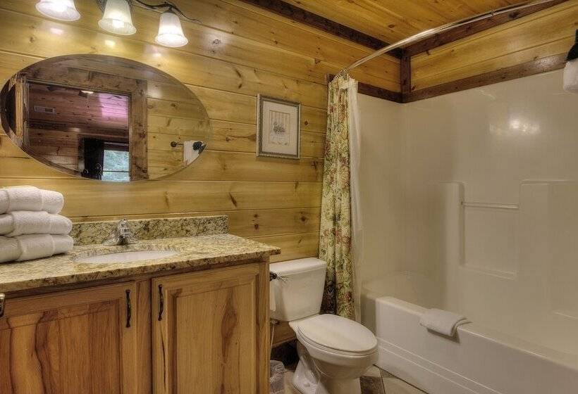 Mystical Creek Pool Lodge #600