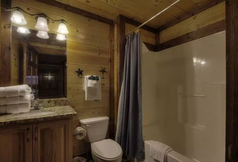 Mystical Creek Pool Lodge #600