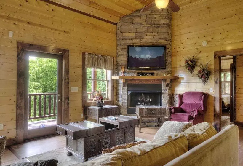 Mystical Creek Pool Lodge #600