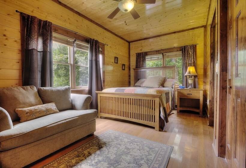 Mystical Creek Pool Lodge #600