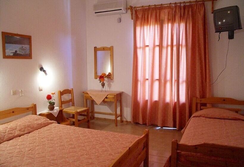 پانسیون Christos Guesthouse