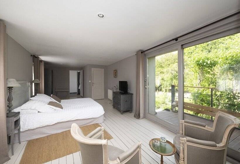 پانسیون Le Clos Corbier