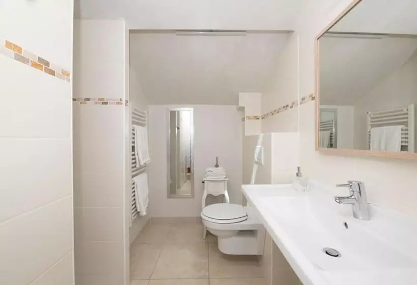 ペンション Le Clos Corbier