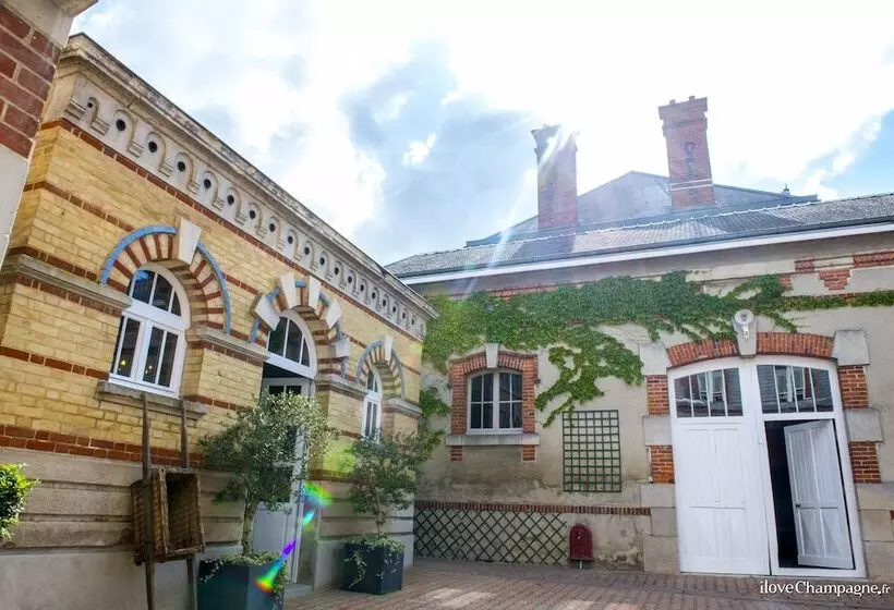 ペンション Le Clos Corbier