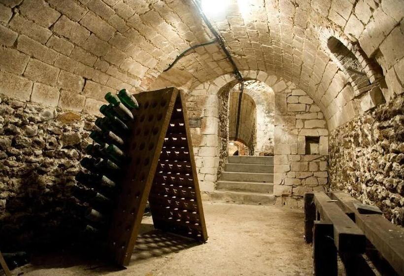 پانسیون Le Clos Corbier