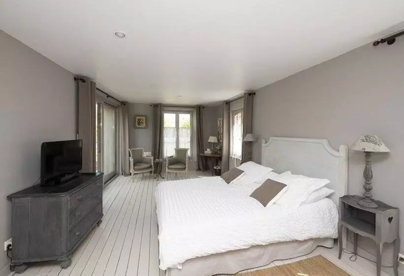 ペンション Le Clos Corbier