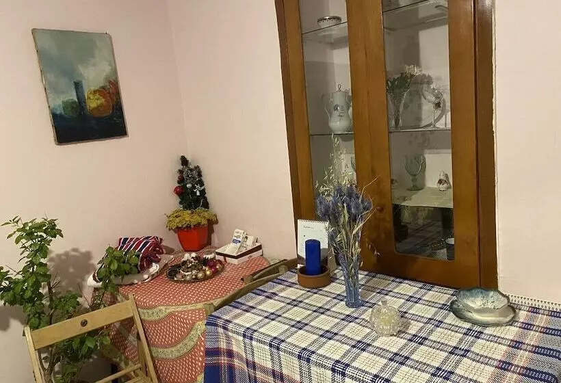 پانسیون Mavi Ladin Konukevi