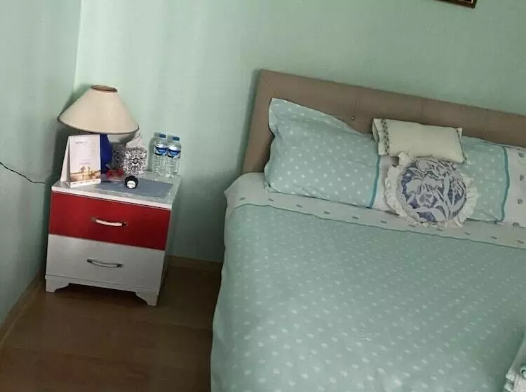 پانسیون Mavi Ladin Konukevi