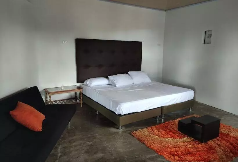 Soa Hostel