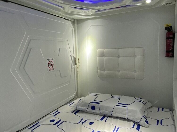 Spot On 89811 9 S Motel