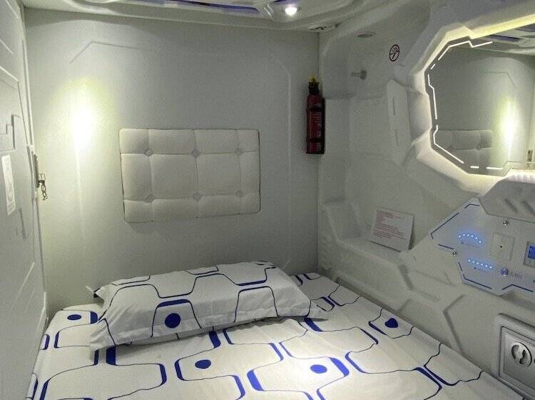 Spot On 89811 9 S Motel