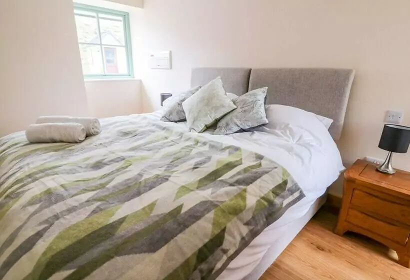 Bwthyn Eisteddfa Fach