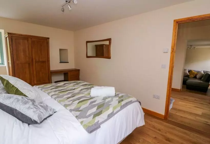 Bwthyn Eisteddfa Fach