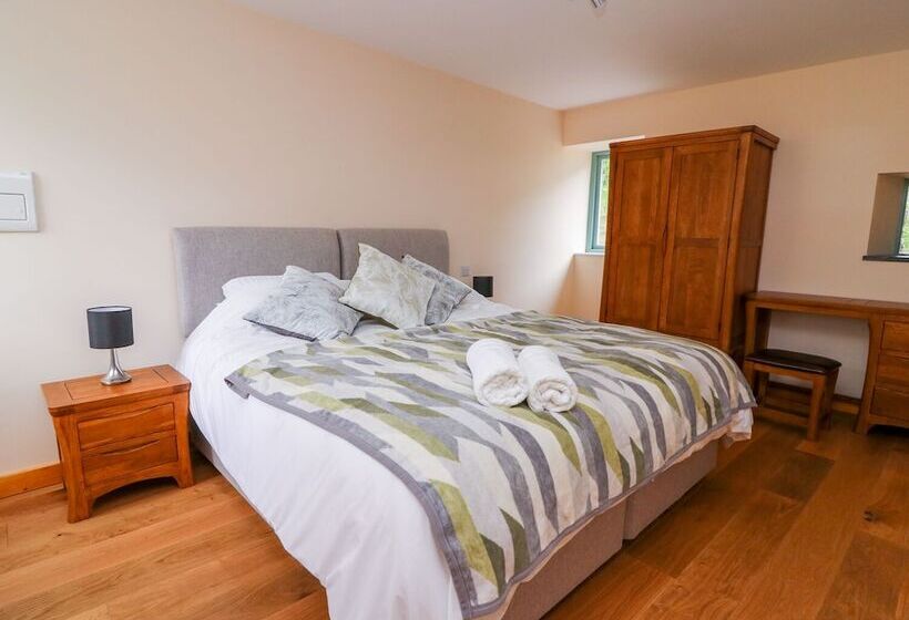 Bwthyn Eisteddfa Fach