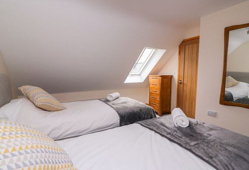 Bwthyn Eisteddfa Fach