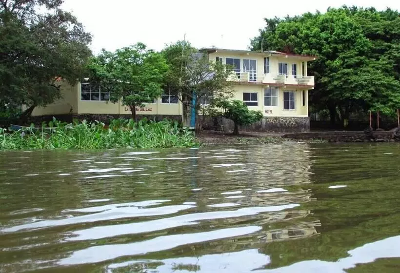 Hotelli La Cabaña Del Lago