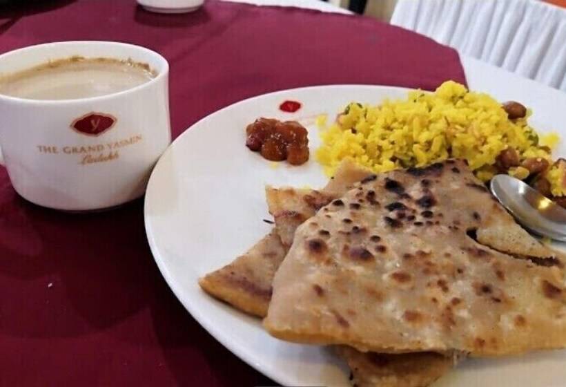 Hotel The Grand Yasmin Leh