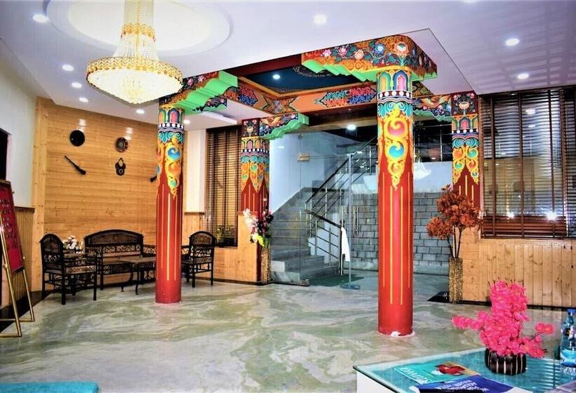 Hotel The Grand Yasmin Leh