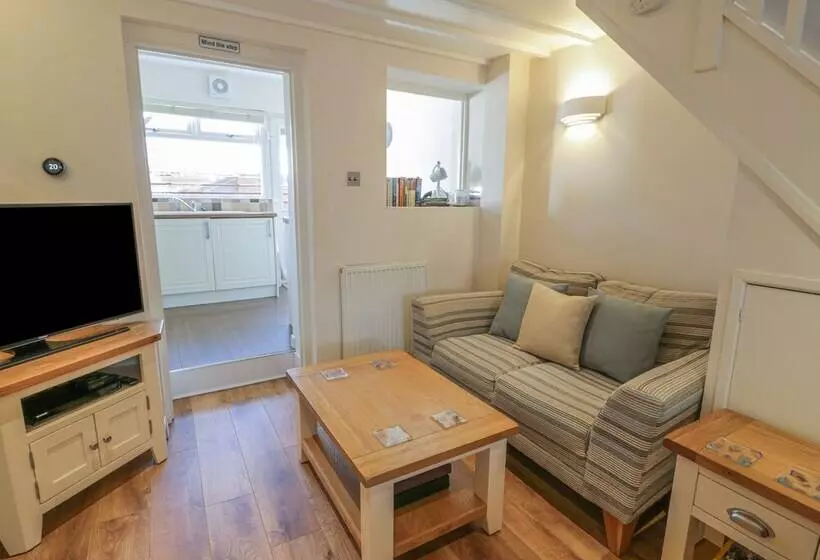 Kirrin Cottage