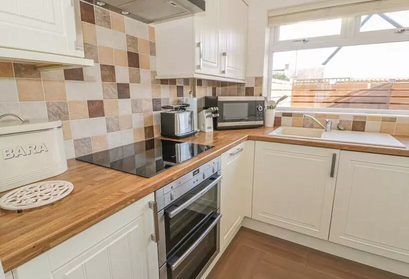 Kirrin Cottage