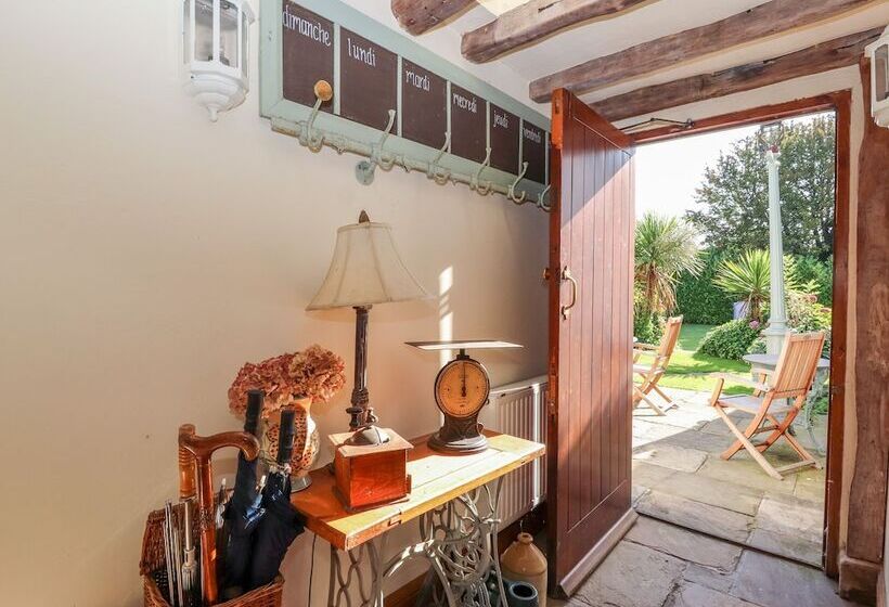 Mickle Trafford Manor