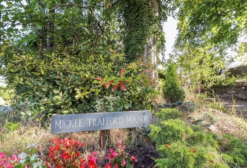 Mickle Trafford Manor